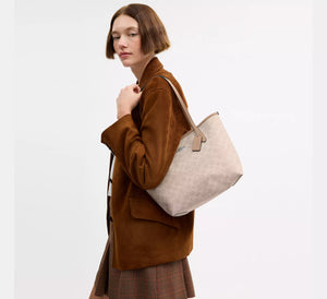 Medium City Tote Bag In Signature Canvas Sand Taupe