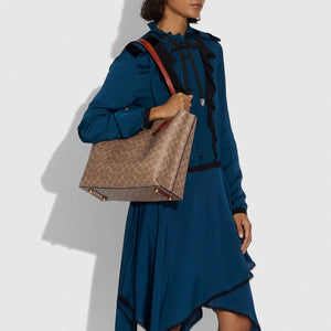 Willow Tote Bag in Signature Canvas - Coach product image 3