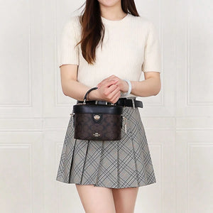 Kay Crossbody In Signature Canvas