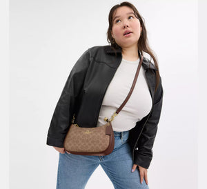 Teri Shoulder Bag In Signature Canvas Tan Brown